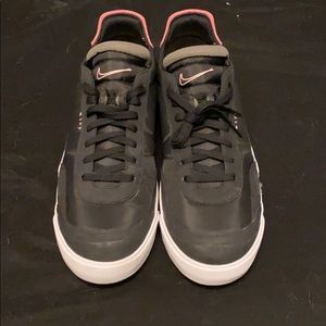 Nike Drop Type LX Pink tint